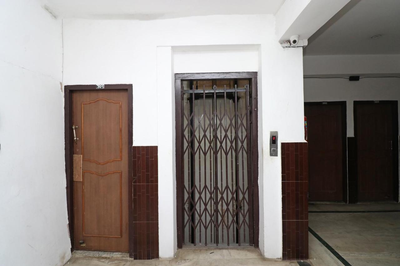 OYO 8379 Hotel Kamal Lucknow Bagian luar foto