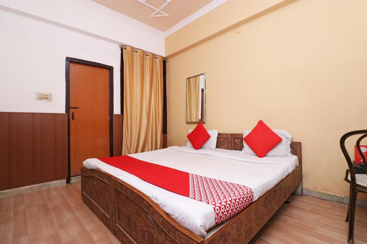 OYO 8379 Hotel Kamal Lucknow Bagian luar foto